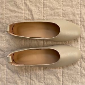 Beige Everyday Flat Dupe for Everlane Day Glove